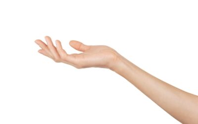 Chirurgie mini-invasive de la main : en quoi est-ce que cela consiste ?